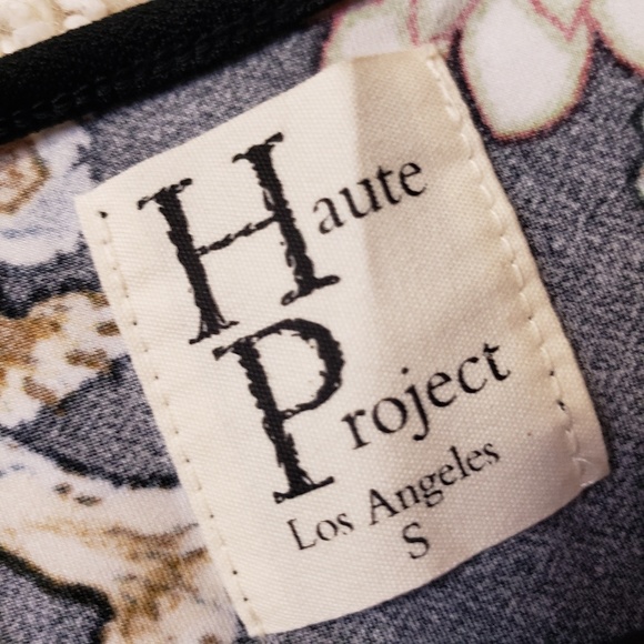 NWT Haute Project Floral Wrap Dress Size Small - Picture 4 of 5